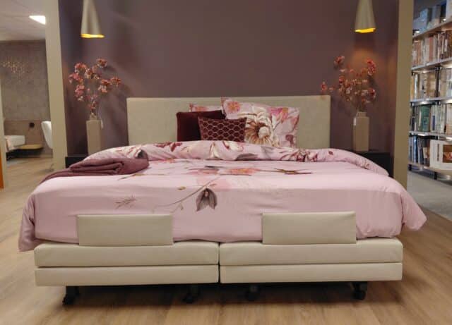Boxspring Kreamat Sparta